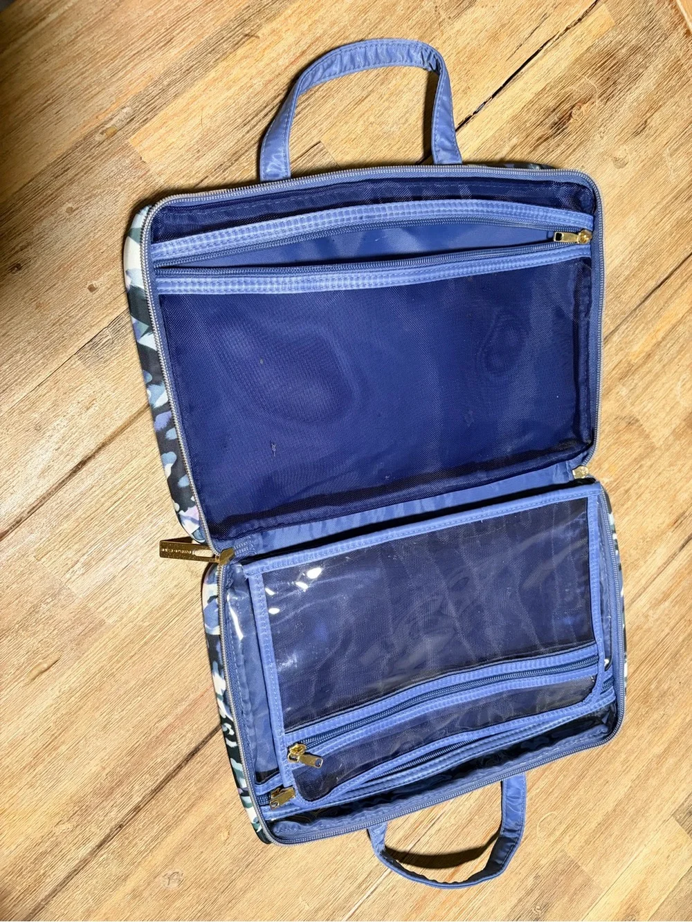 N/A stylish blue